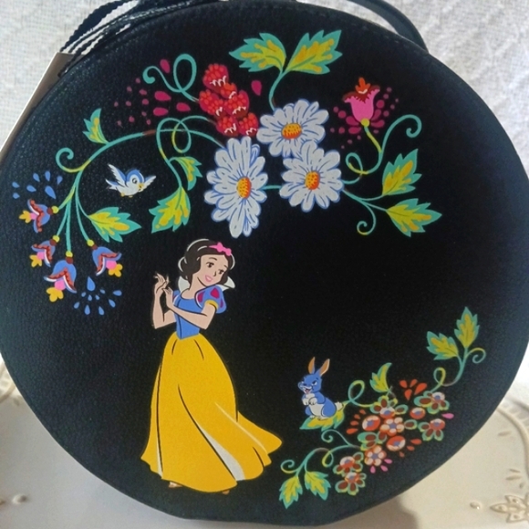 Vera Bradley × Disney 100 Snow White Whimsy Cosmetic Case - Picture 11 of 16